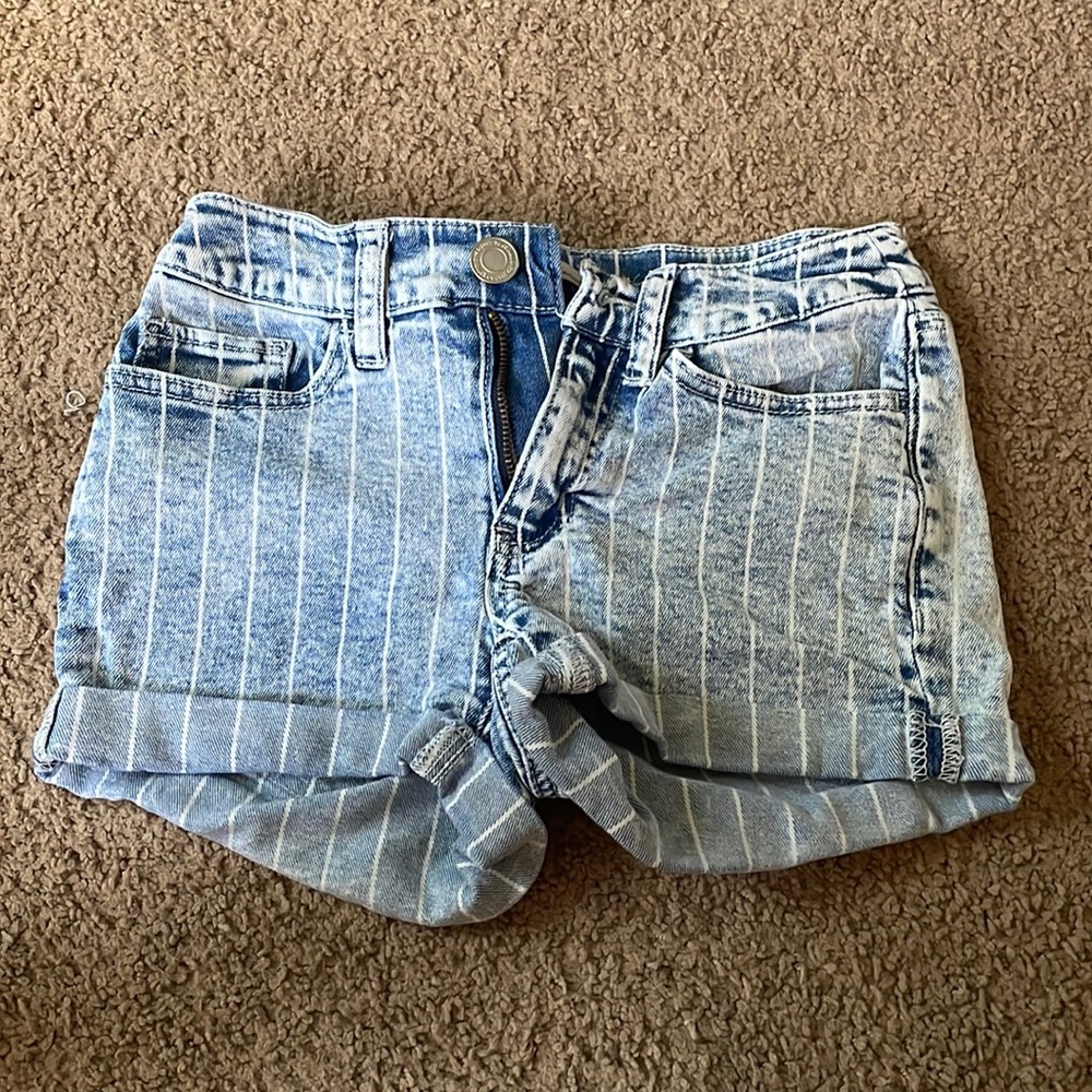 Low rise shorts / size: 0
